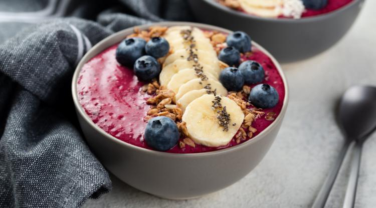 Gyümölcsös Acai Bowl